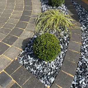 20mm Black Ice Chippings